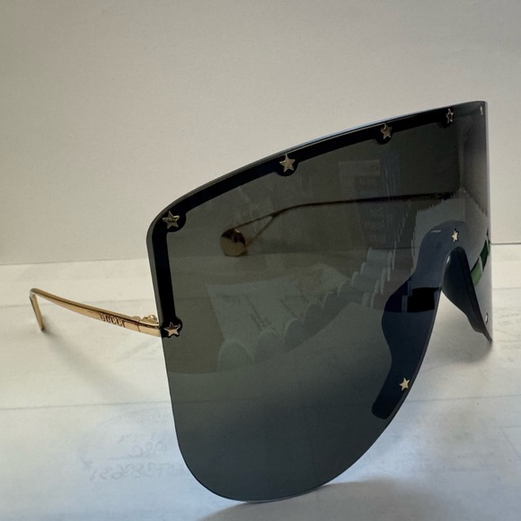 Gucci Mask Frame sunglasses - Picture 13 of 14